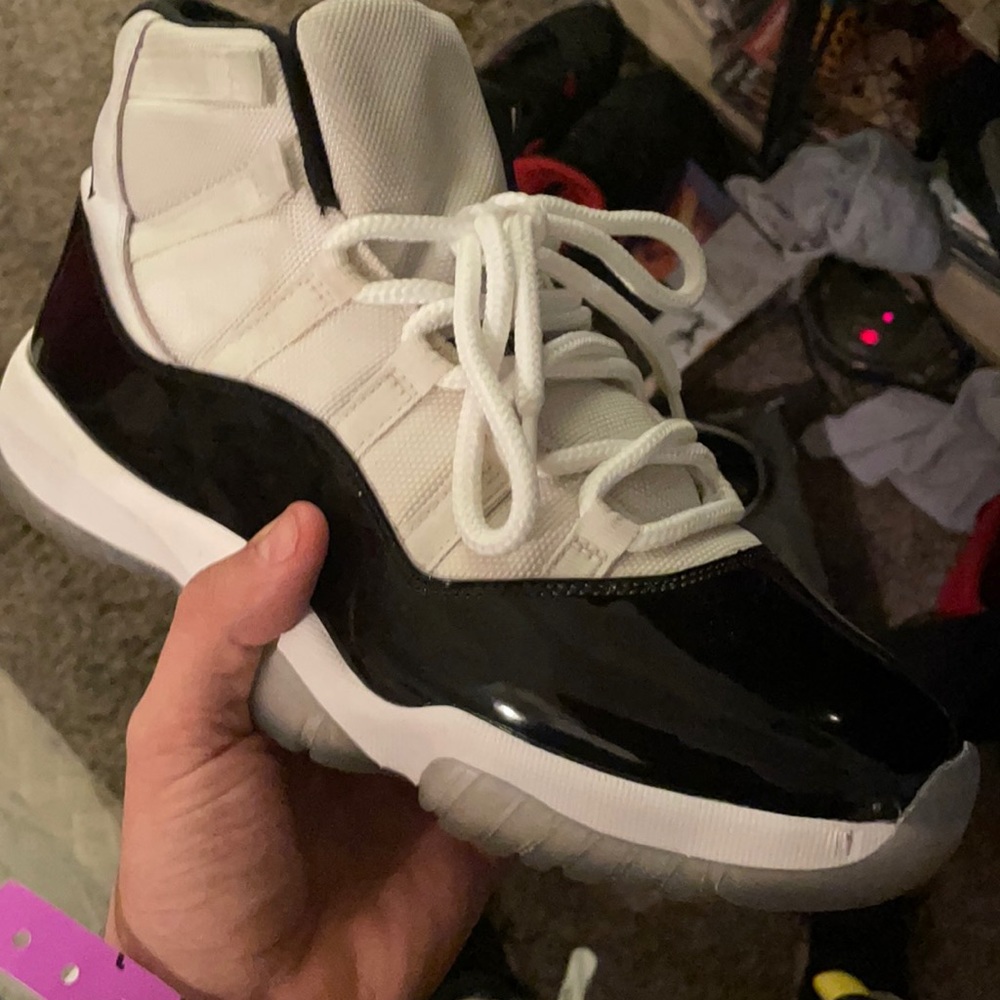 Jordan 11 Concord (lightly worn) 100% authentic